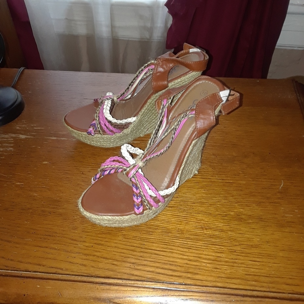 Wedge sandals